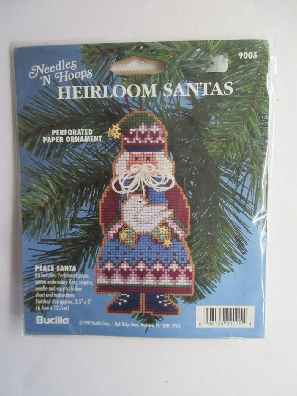 Bucilla Needles ’N Hoops Heirloom Santas Peace Santa 9005 Ornament Kit Vtg 1997